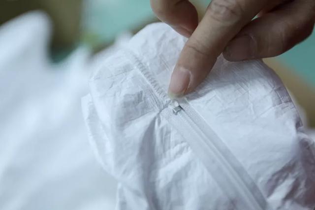 防護服緊缺？這家僅用了5天時間轉產防護服，日產量已達9000件