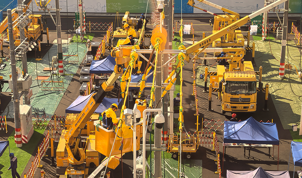 高壓帶電作業者工作時如何保證自己的安全